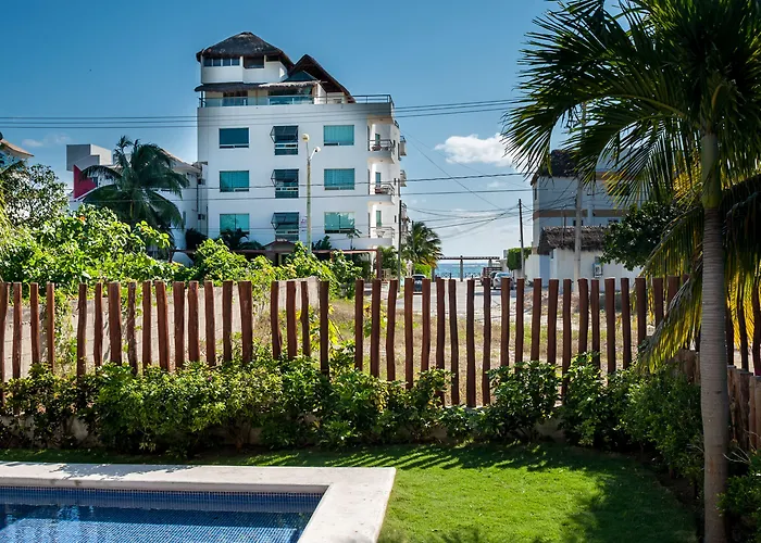 Casa Anita - Relaxing Home Steps From The Puerto Morelos Beach